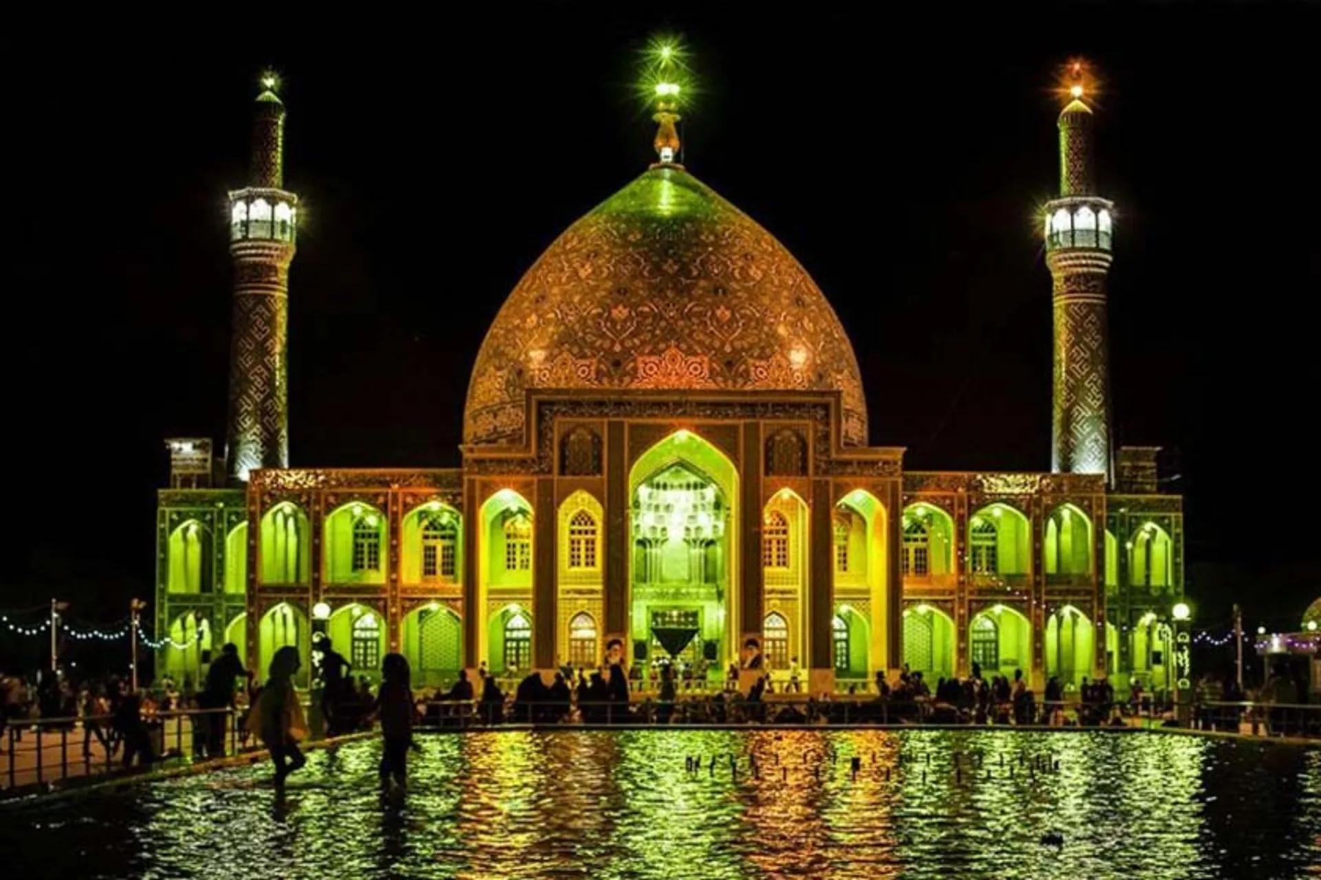 امامزاده آقا علیعباس، بزرگترین گنبد در خاور ميانه - مشاهده عکس بزرگتر امامزاده آقا علیعباس، بزرگترین گنبد در خاور ميانه